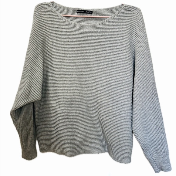 Abercrombie & Fitch sweater - Picture 2 of 3